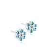 orhangen_nickelfri_plast_blomdahl_7330981510612_15-0114-55 Blue crystal flower stud earrings featuring multiple light blue and clear stones set in a floral design, perfect for adding elegance.
